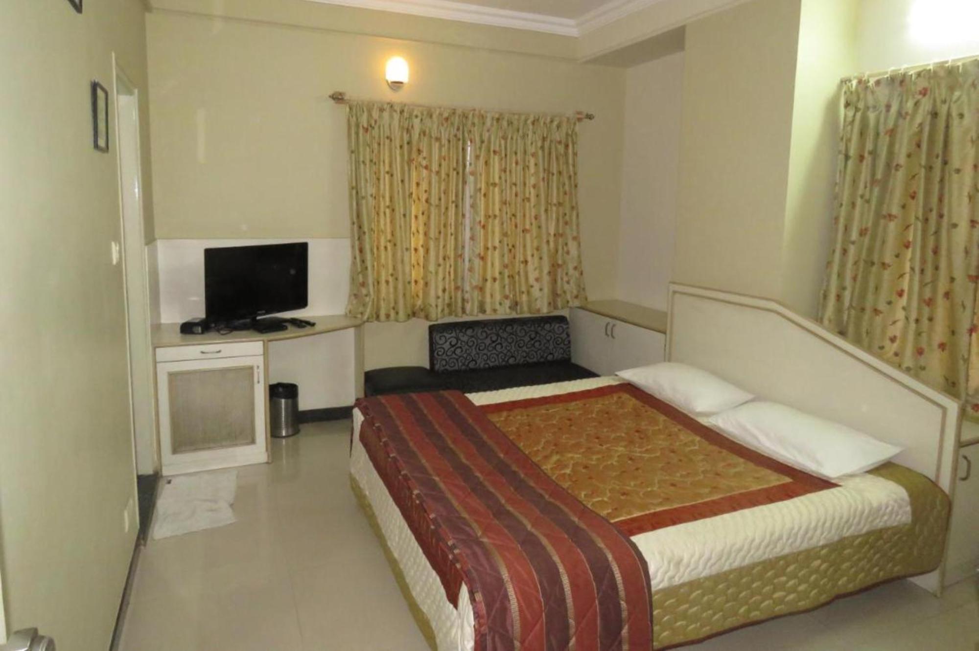 The Corporate Comforts Bangalore Dış mekan fotoğraf